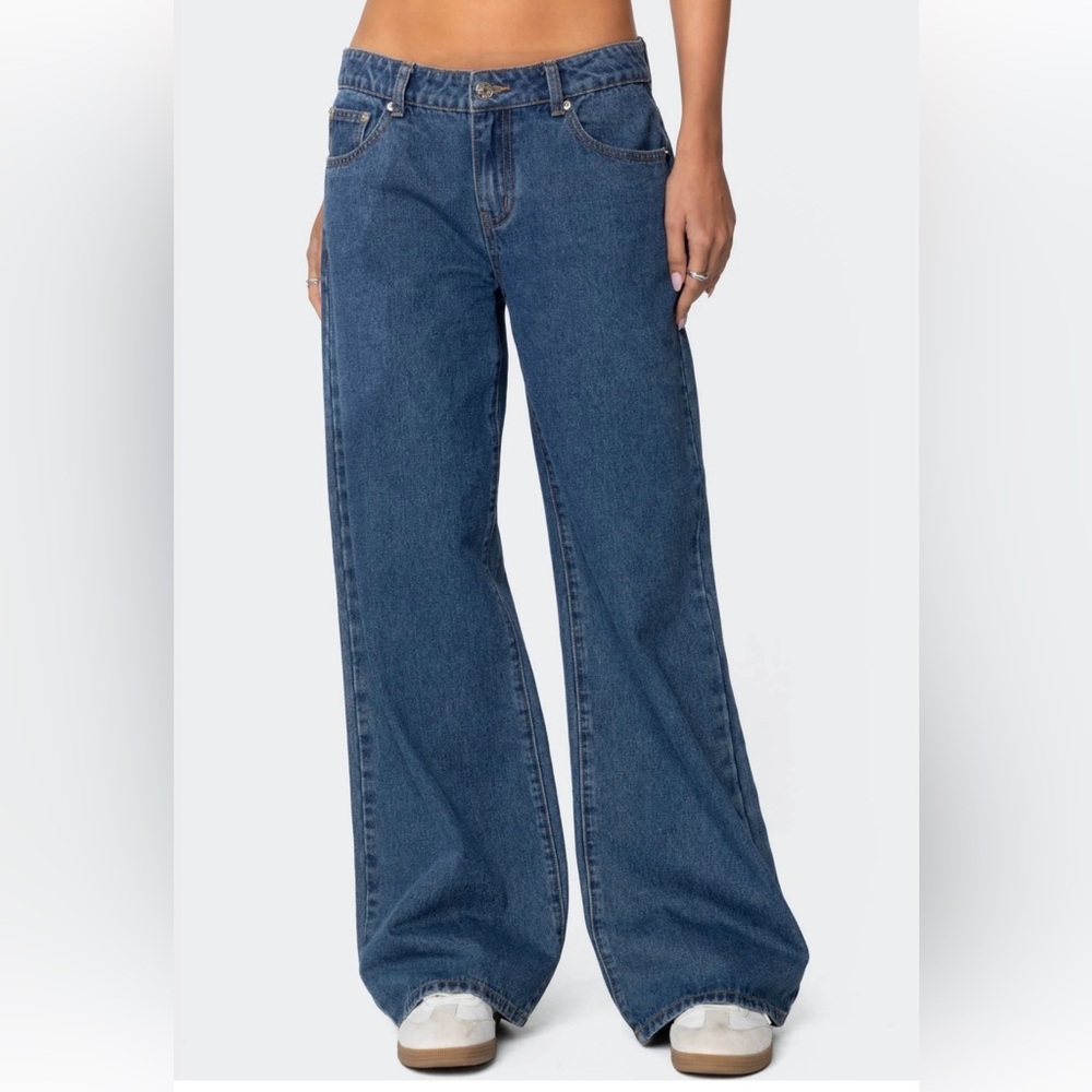 Edikted Raelynn Washed Low Rise Baggy/ Blue wash - Picture 2 of 11